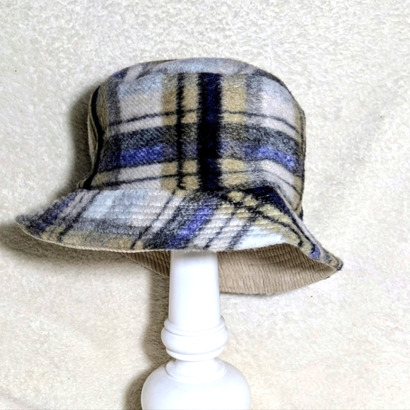 Women's Reversible Bucket Hat Tan Corduroy / Tan, Cream‎ & Blue Plaid - Picture 1 of 4